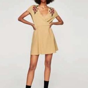 ZARA Mini dress - TAN V-NECK KNIT FLORAL EMBROIDERED DETAIL MINI DRESS S